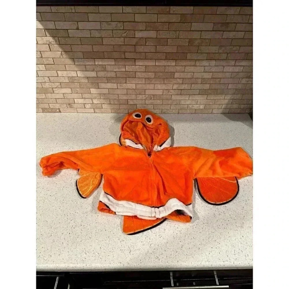 Disney finding nemo clown fish jacket 12-18 m   B14 - Picture 1 of 3